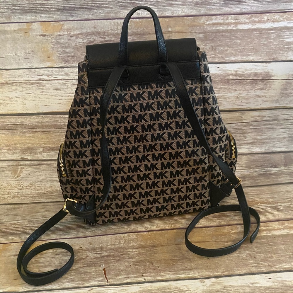 MICHAEL KORS ABBEY LARGE CARGO BACKPACK - Picture 11 of 16